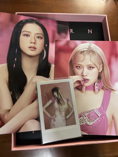BORN PINK粉板