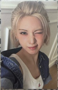 Guess 代言卡 裴