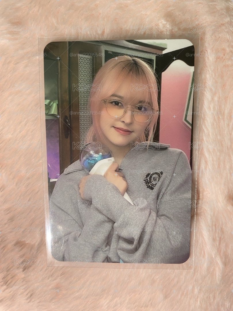 NMIXX LILY  SW特典手燈卡