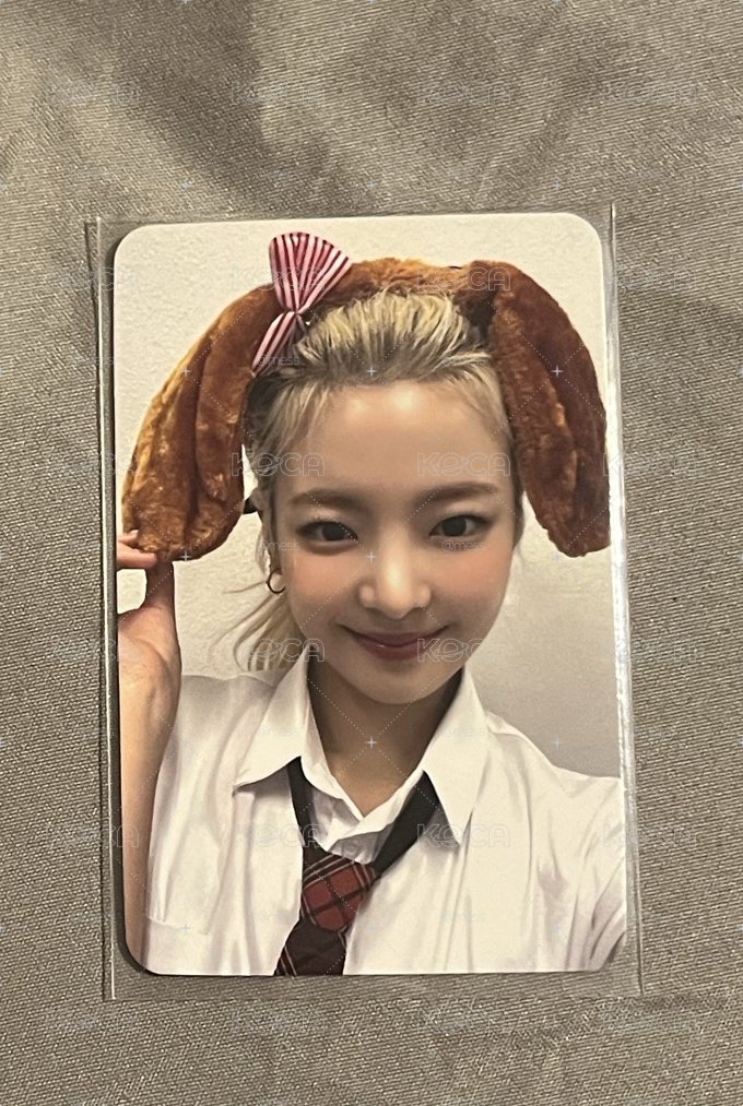 ITZY Lia特典 中背