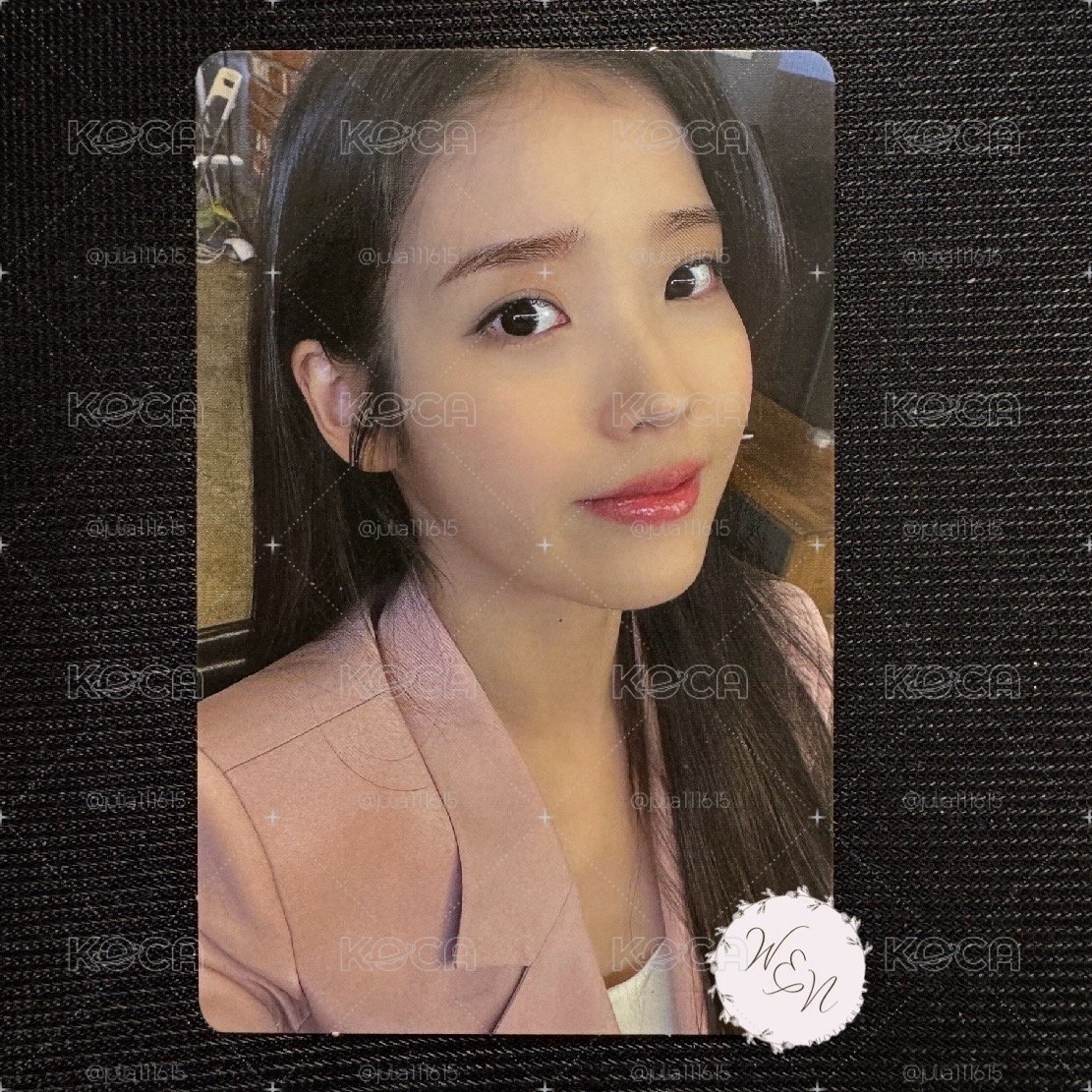 IU 李知恩  2021 LIALC寫真書小卡