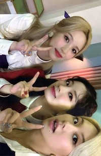 MORE & MORE 專輯卡 TWICE more&more 三人卡