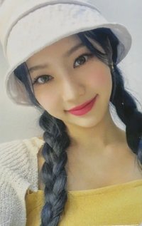 STEREOTYPE am 特典卡 STAYC ISA 有色眼鏡  白帽莎