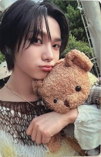 WHY.. 專輯卡 Dazed ver. 1