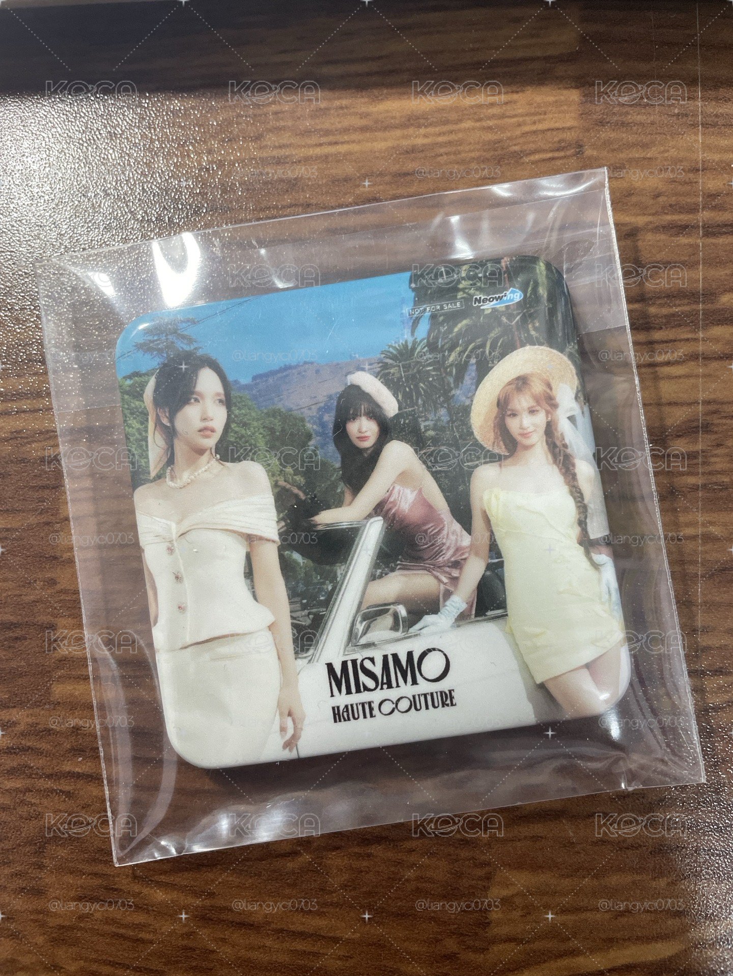 MISAMO HAUTE COTURE徽章
