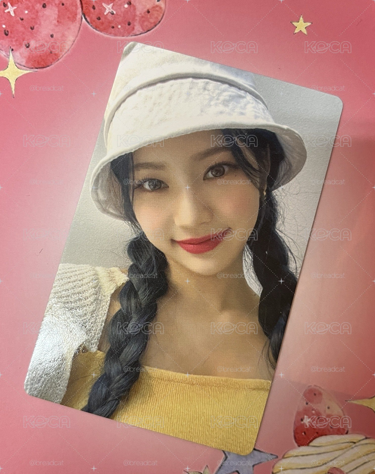 STAYC ISA 有色眼鏡 白帽莎