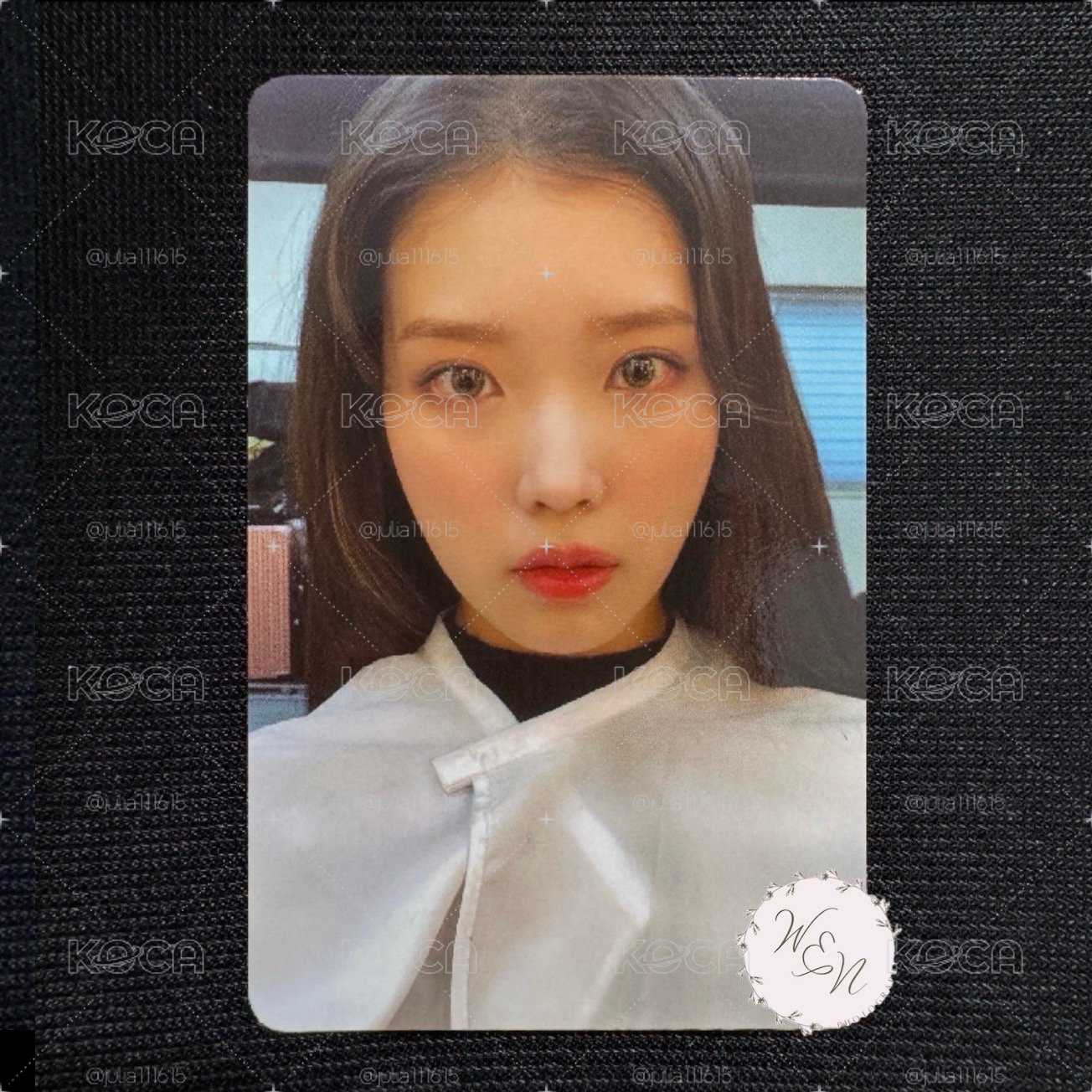 IU 李知恩 2021 Celebrity 鐵盒小卡