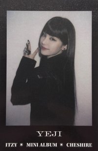 CHESHIRE 特典卡 Yeji