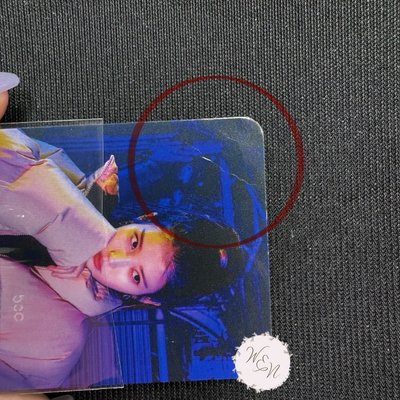 IU 李知恩 2021 Blackyak代言小卡（有廠損）